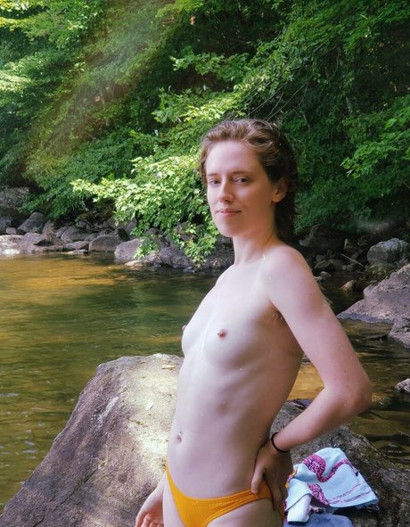 Anya Volz porn star pics