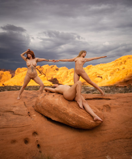 Mekennah sexy actress galleries