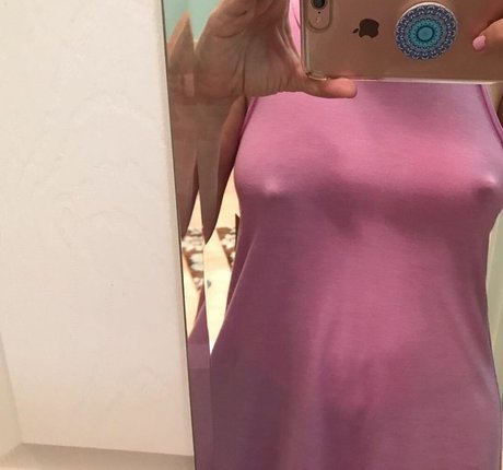 NipplyNurse model hd img