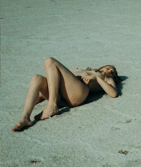 stepdaughter onlyfans beautiful pic