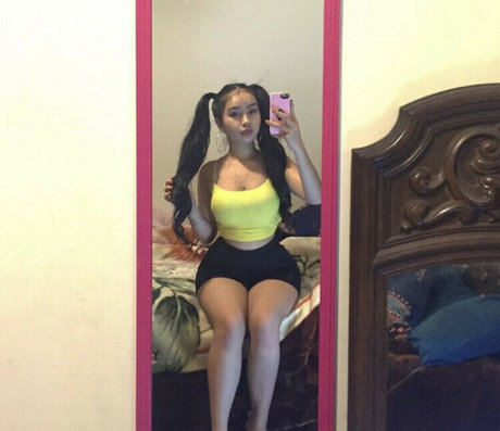 Julianarmah star high quality img