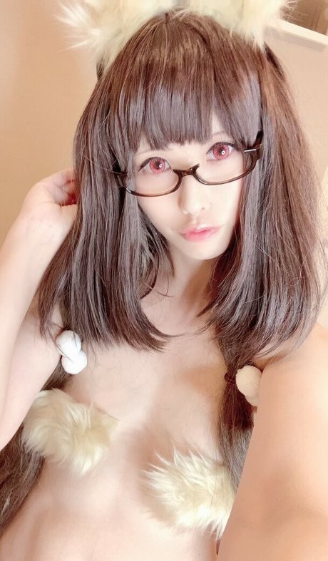 Glossy Rabbit xxx pornstar photos