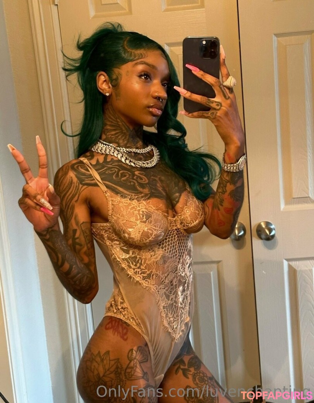 luvenchanting nude actress photos