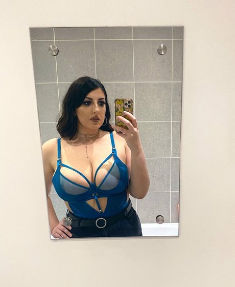 Eva Elizabeth adult model pictures