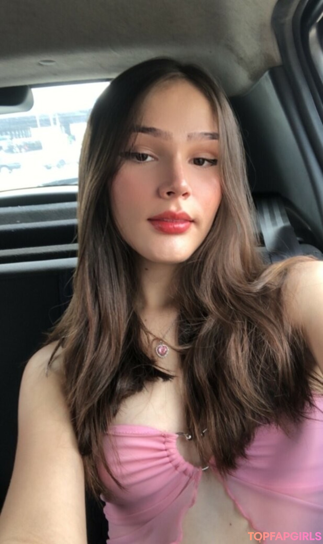 Myrjulia hot actress photo