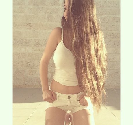 Sapir Hazansky nice actress image