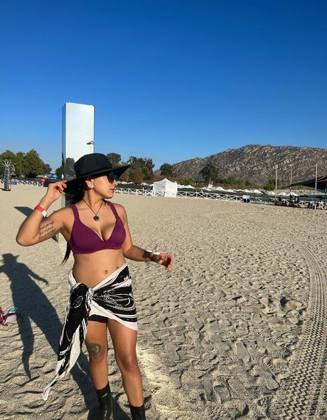 skinny ebony teen onlyfans porn pic