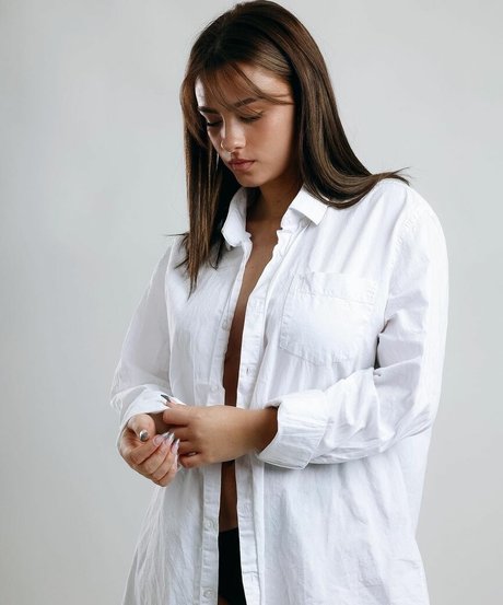 Shay Baradut beautiful model photos