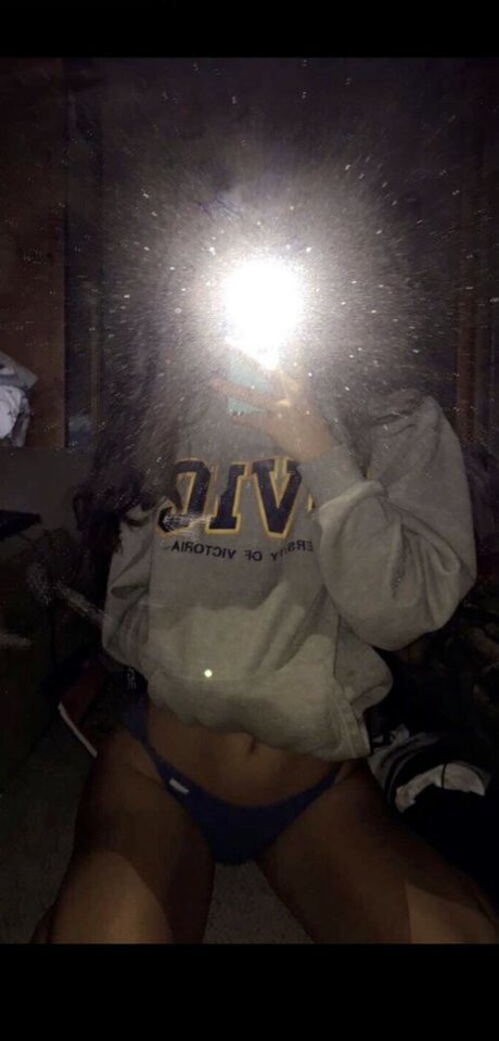 Kelsmt Reeseyueee nude pornstar pic