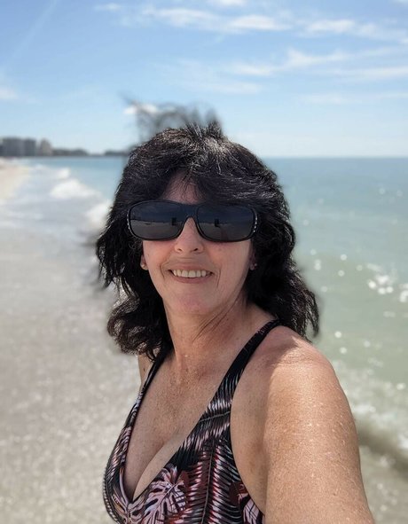 Italian Mama nice pornstar pics