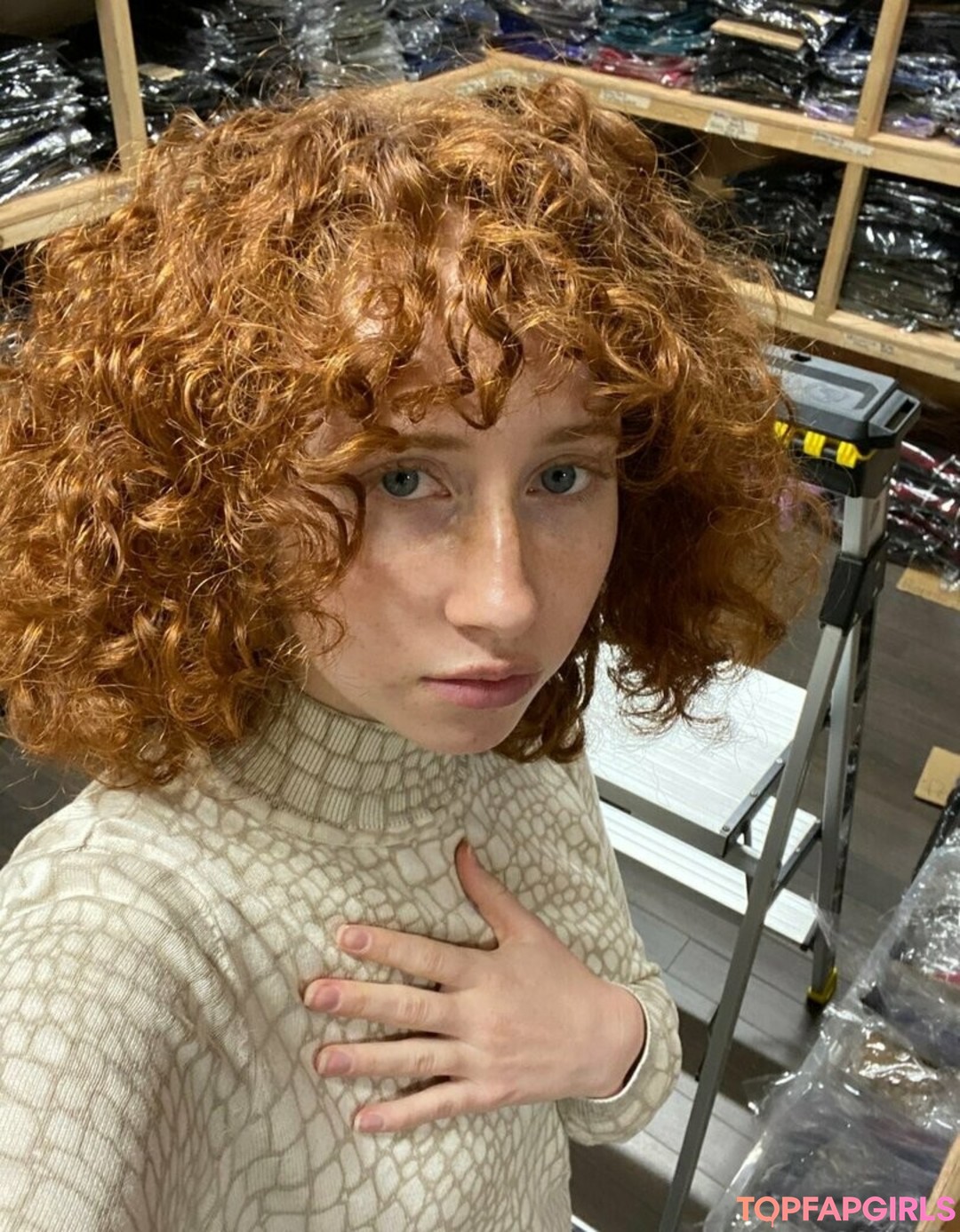 naomime beautiful model picture