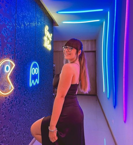 clothed onlyfans free galleries