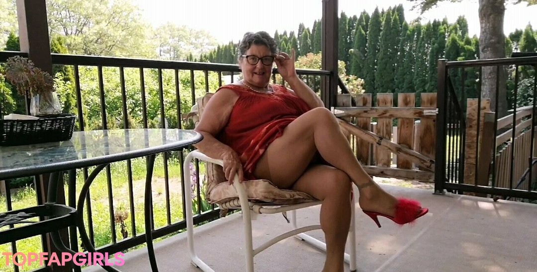 fungrannies hot star archive