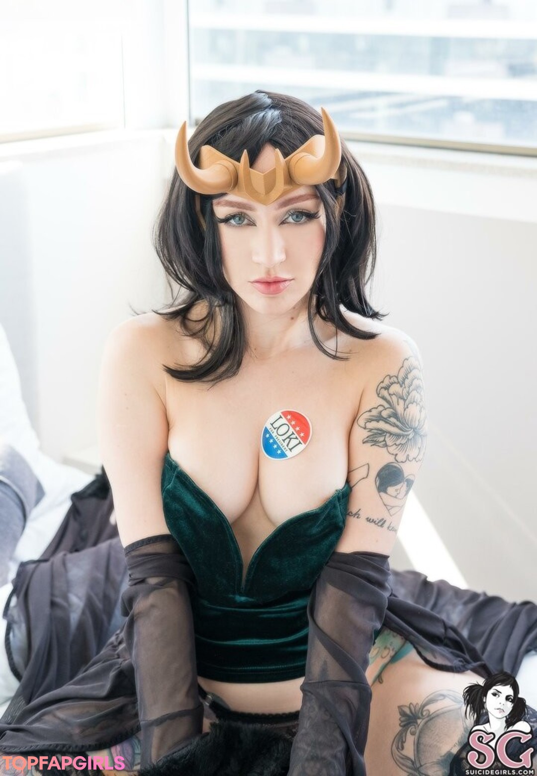 Hilo Suicide perfect pornstar photos