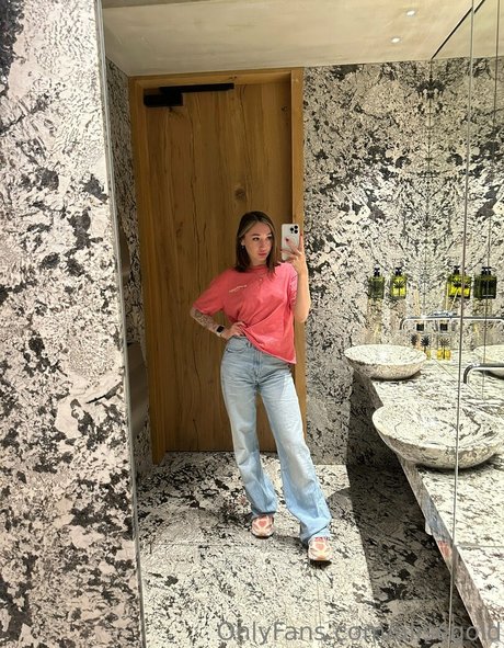 latina maid onlyfans pretty image