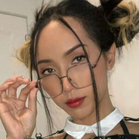 TSErikaLio nude actress gallery