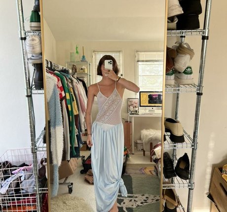 Courtney Mawhorr model pretty galleries