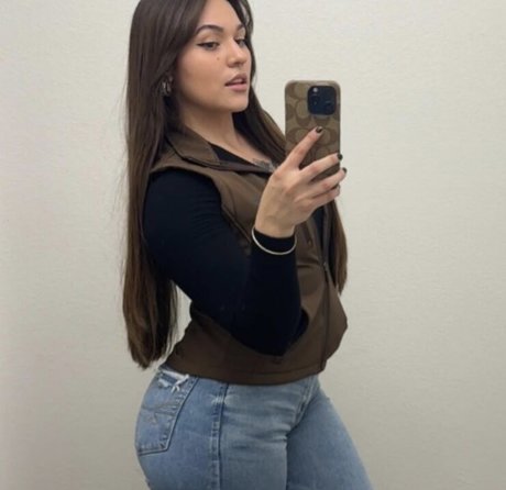 Adriana Salido pretty model photo