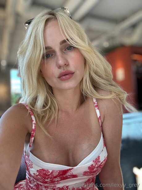 lexyy grey pornographic actress images