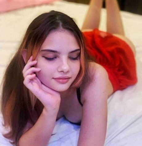 black hair milf onlyfans art naked pic