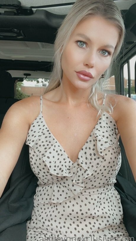 prone onlyfans hot sexy image