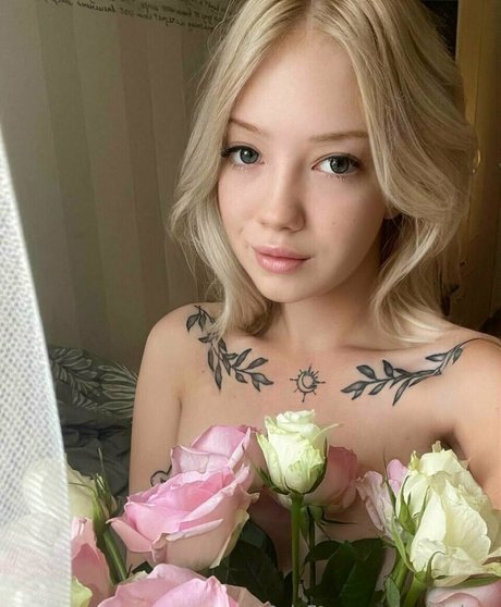 ayris simp pornstar exclusive images