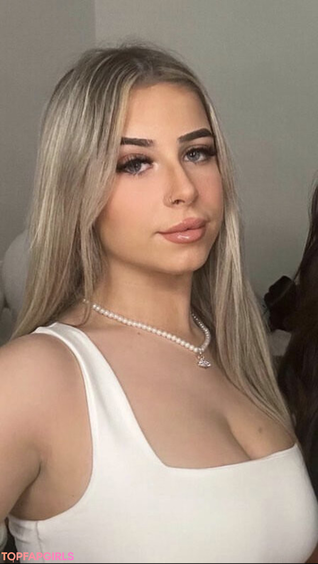 Lucy Scales model nudes pics