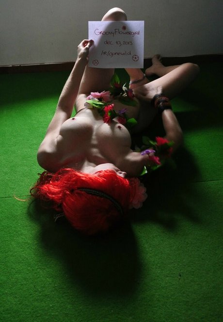 GroovyFlowerGirl beautiful pornstar pic