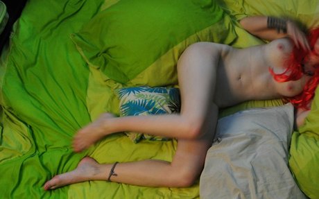 GroovyFlowerGirl pornstar nudes photos