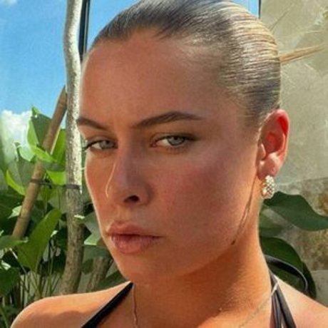 Kirra Schofield free model img