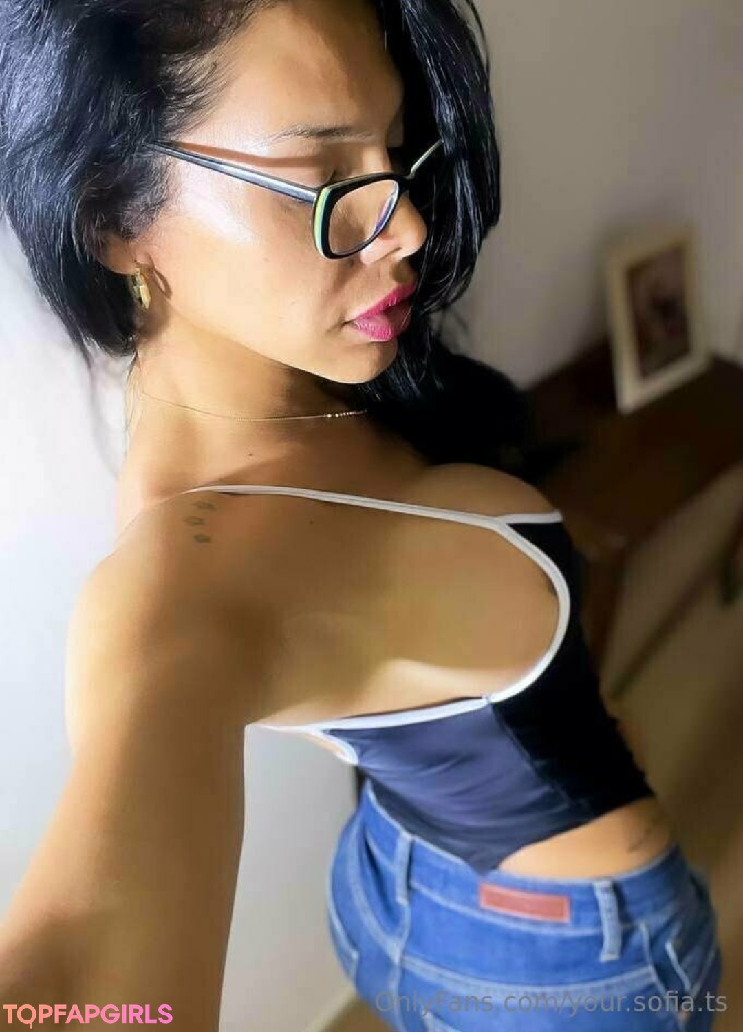your sofia ts hot model photo