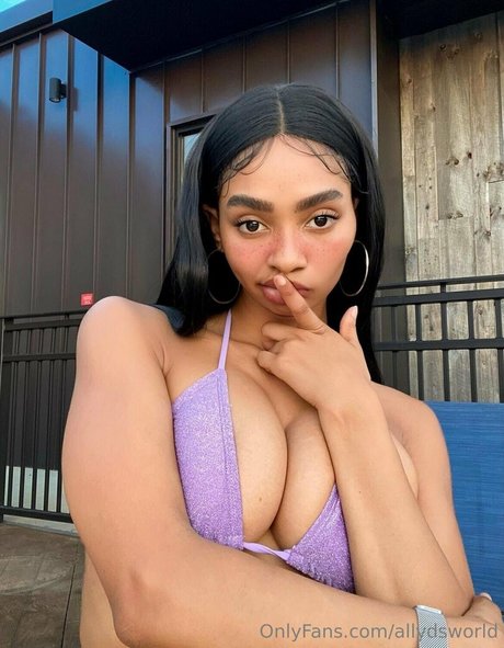 allydsworld perfect model pic