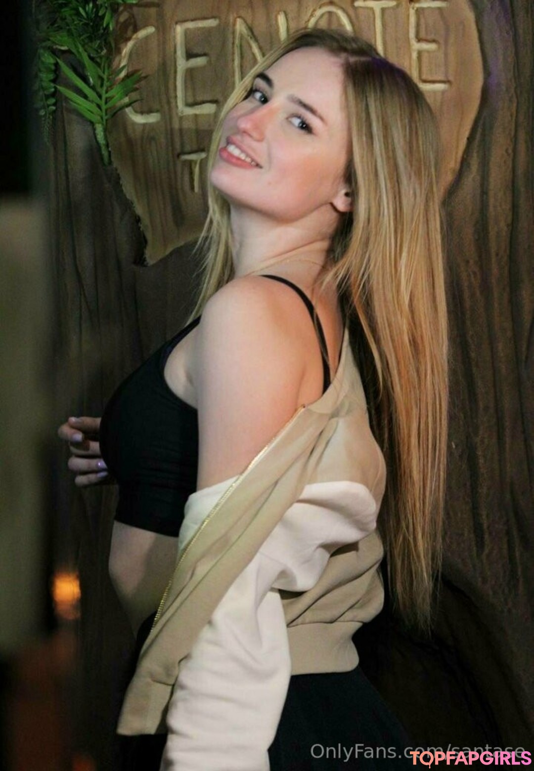 santase xxx actress photo