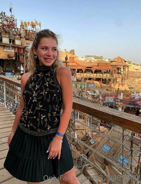 sandraa love pornstar sexy images