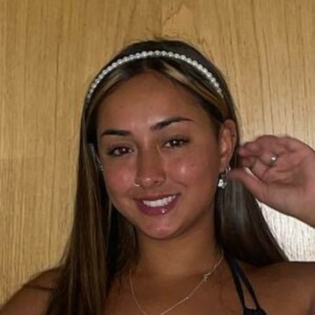 Isha Mariyah art actress pic