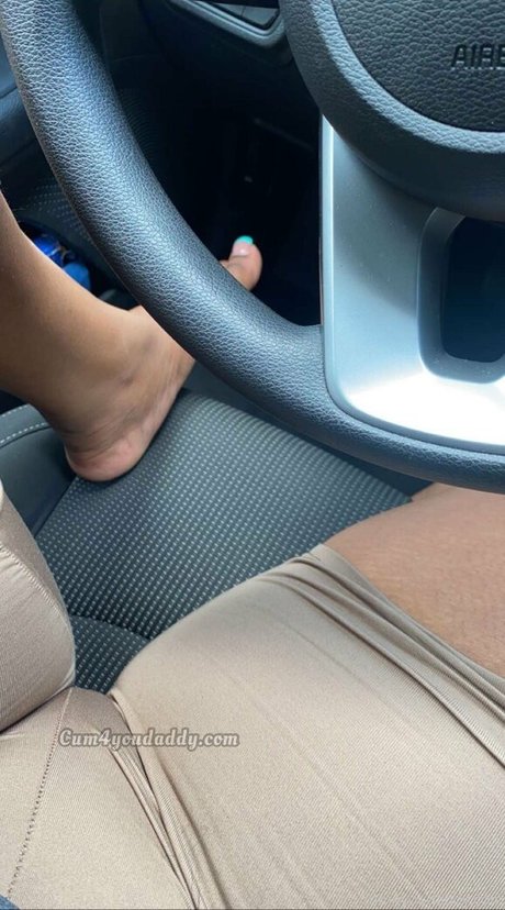 cum4youdaddyy model porn picture