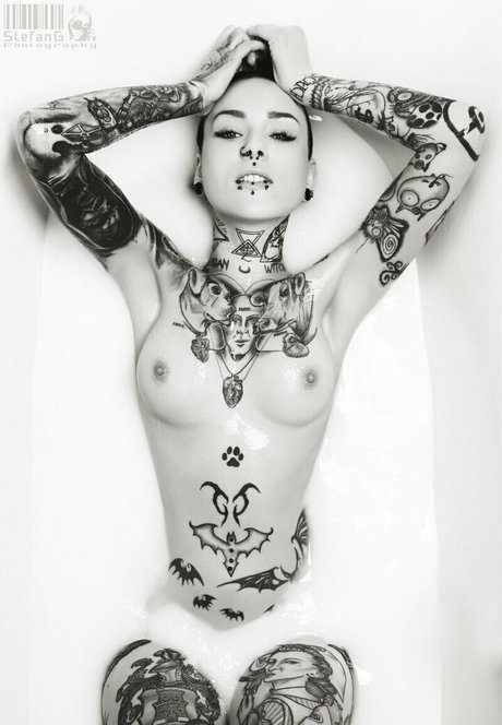 Kristy Von Kashyyyk pornstar high quality pics