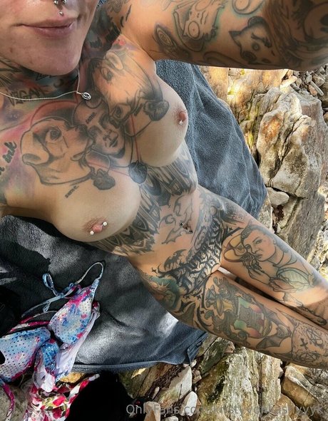 Kristy Von Kashyyyk model best photos