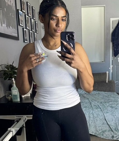 MzKora pornstar high quality picture