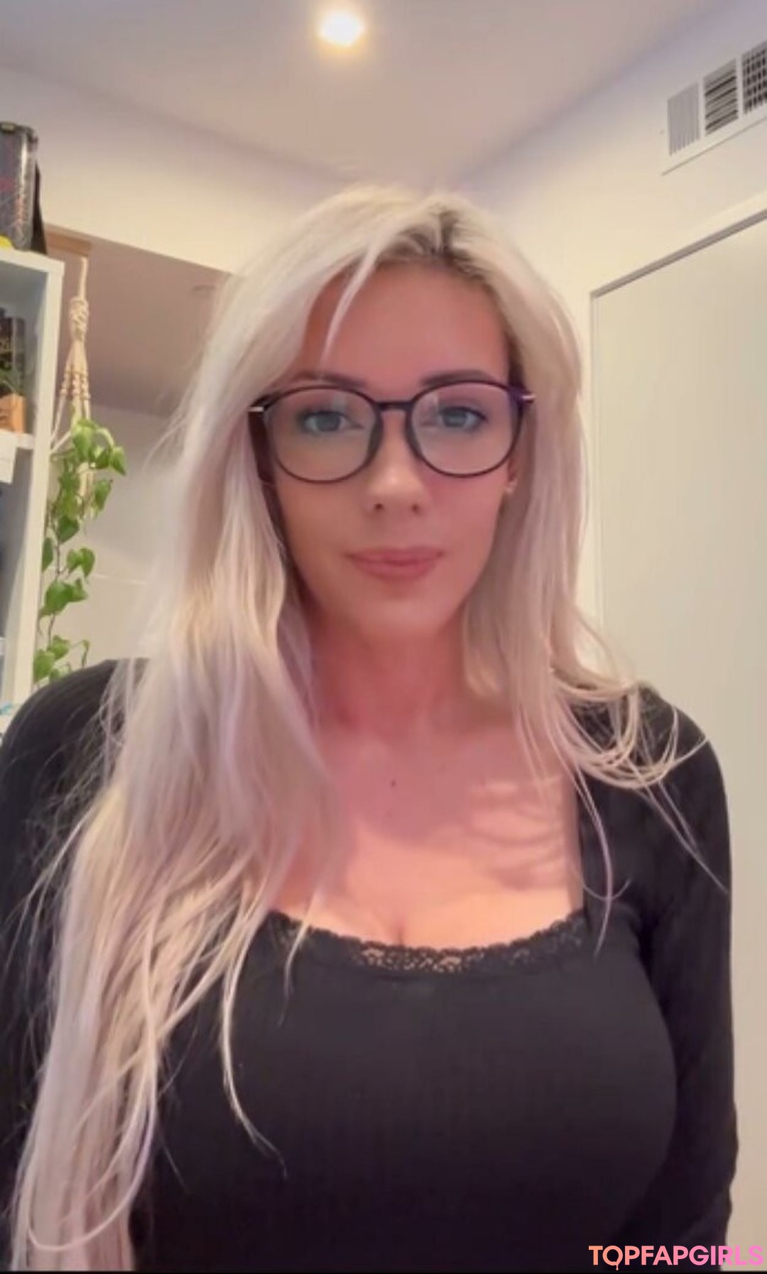 Alanah Pearce hd pornstar gallery