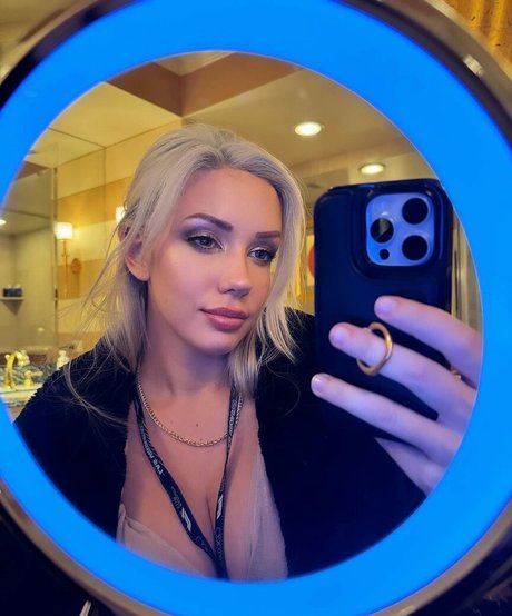 Alanah Pearce pornstar pretty img