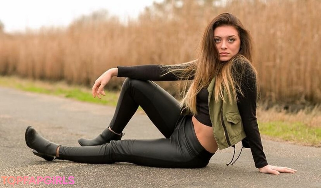 Logan Brickhouse top model galleries