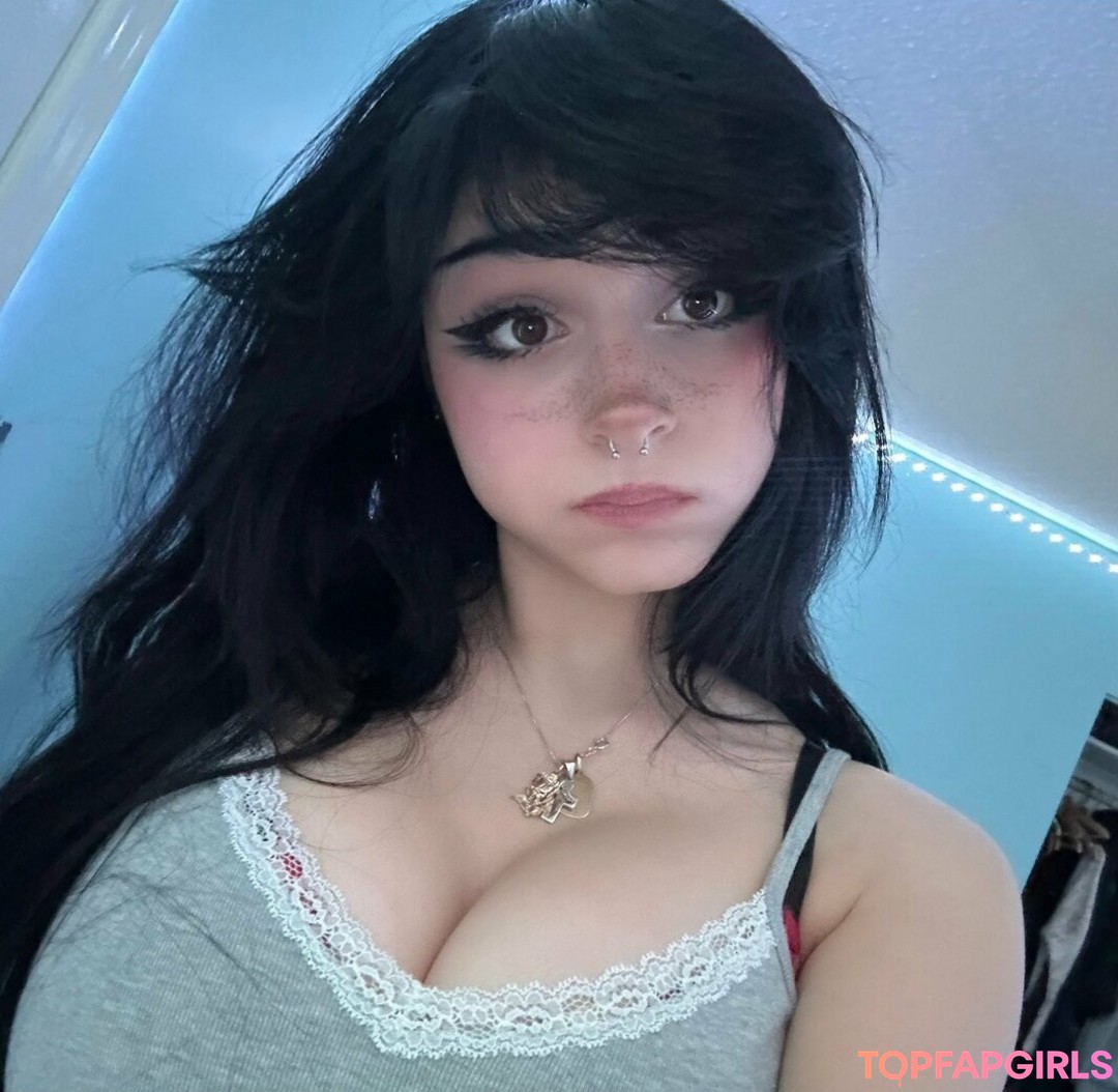 Julzzess model art photo