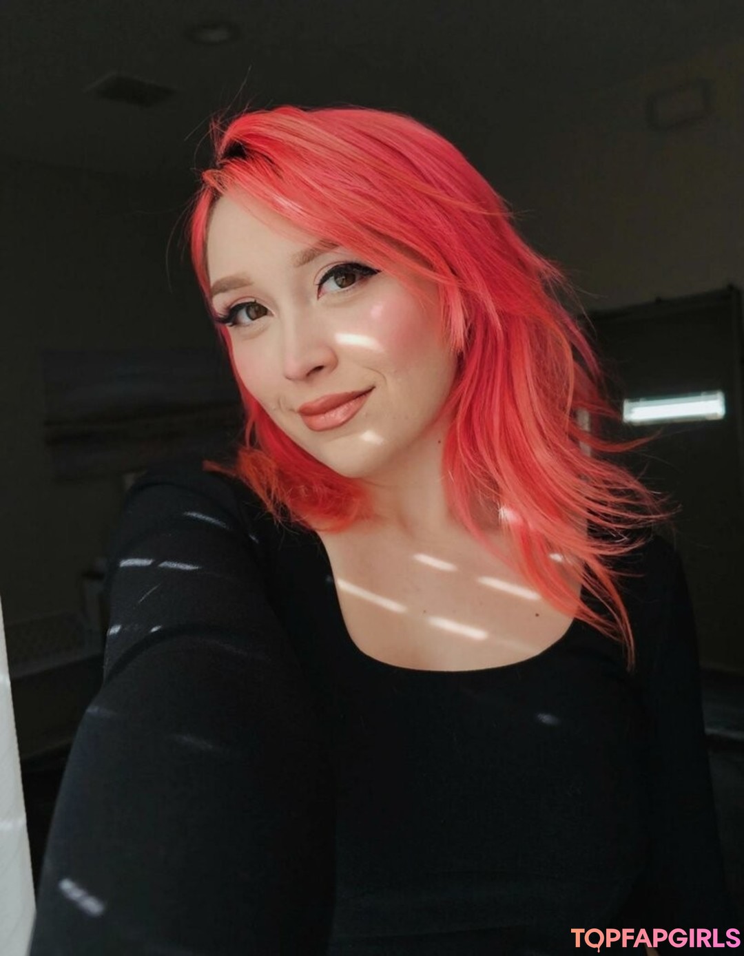 Itsqueenmanda pornographic actress photo