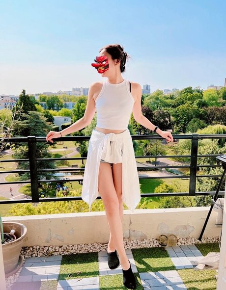 OniGiri adult star galleries