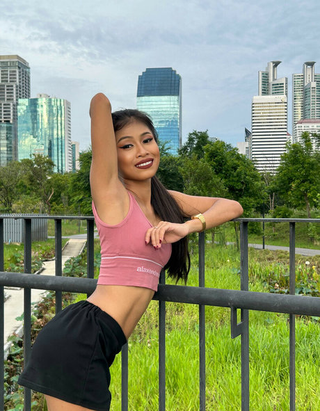 mother daughter onlyfans sexy naked images