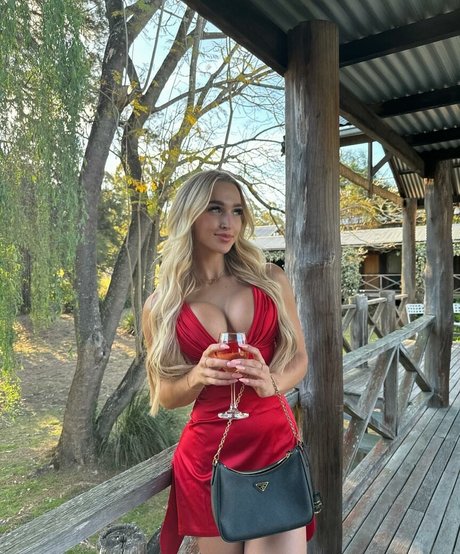 Frannih perfect model image