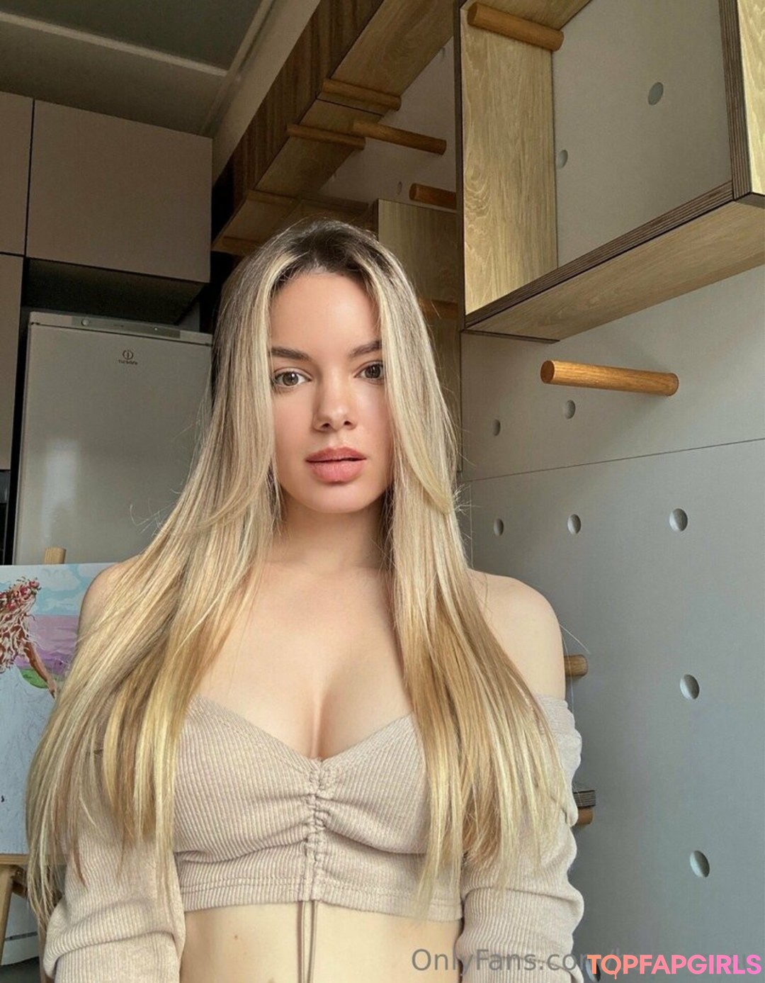 Baby Nadin naked model images