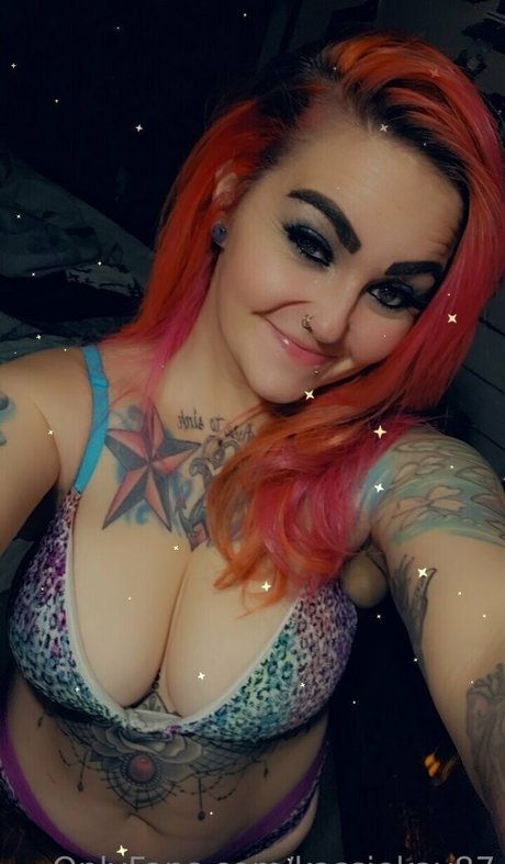 kassiekay87 model nude pic