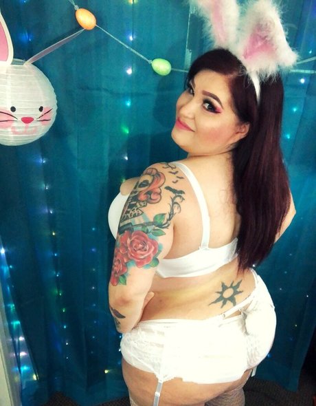 moniquelustlyfree nice star pictures